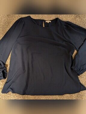 nine britton Navy Long-Sleeve Rounded Neck Blouse Size 1X EUC